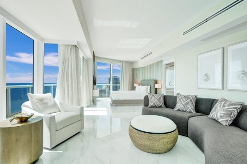 Copropriété à vendre à Fort Lauderdale, Floride: 3 chambres, 254.55 m2 № 2083591 - photo 11