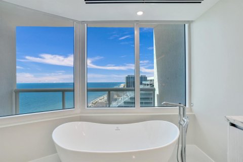 Copropriété à vendre à Fort Lauderdale, Floride: 3 chambres, 254.55 m2 № 2083591 - photo 14