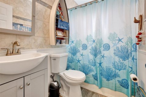 Купить виллу или дом в Хайалиа, Флорида 3 спальни, 243.03м2, № 1740096 - фото 11