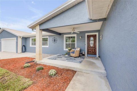 House in Edgewater, Florida 4 bedrooms, 280.01 sq.m. № 1910888 - photo 9