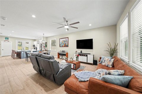 House in Tampa, Florida 3 bedrooms, 149.39 sq.m. № 2131311 - photo 9