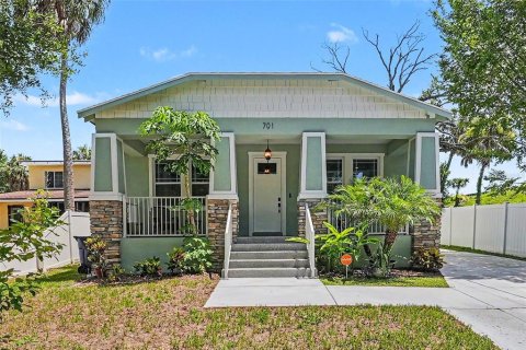 House in Tampa, Florida 3 bedrooms, 149.39 sq.m. № 2131311 - photo 5