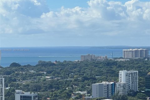 Снять в аренду кондоминиум в Майами, Флорида 1 спальня, 73.3м2, № 1989359 - фото 2