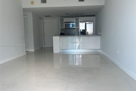 Снять в аренду кондоминиум в Майами, Флорида 1 спальня, 73.3м2, № 1989359 - фото 6