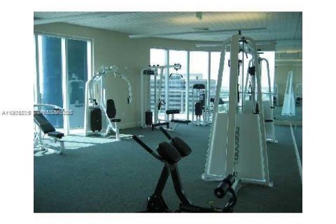 Снять в аренду кондоминиум в Майами, Флорида 1 спальня, 73.3м2, № 1989359 - фото 17