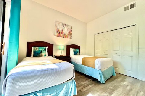 Condo in Kissimmee, Florida, 3 bedrooms № 2097789 - photo 13