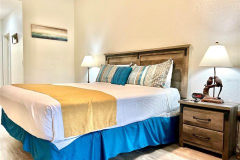 Condo in Kissimmee, Florida, 3 bedrooms № 2097789 - photo 25