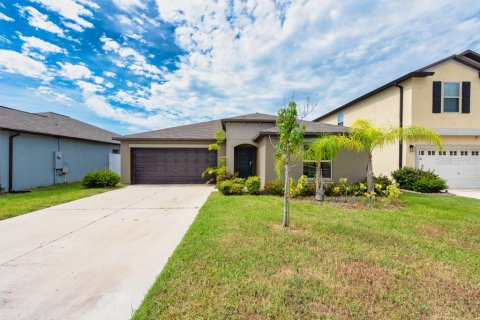 House in Riverview, Florida 4 bedrooms, 179.77 sq.m. № 1886145 - photo 24
