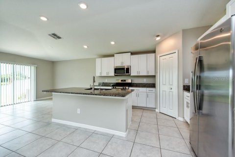 House in Riverview, Florida 4 bedrooms, 179.77 sq.m. № 1886145 - photo 7