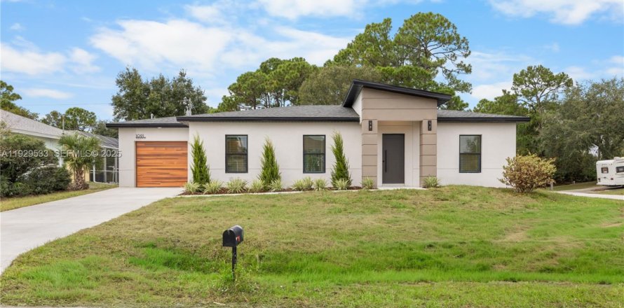 House in Palm Bay, Florida 3 bedrooms, 116.13 sq.m. № 1988764