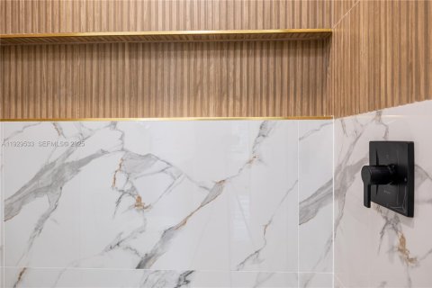 House in Palm Bay, Florida 3 bedrooms, 116.13 sq.m. № 1988764 - photo 25