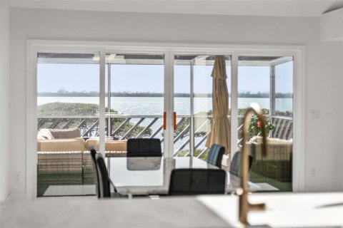 Condo in Bradenton, Florida, 3 bedrooms № 2396263 - photo 24