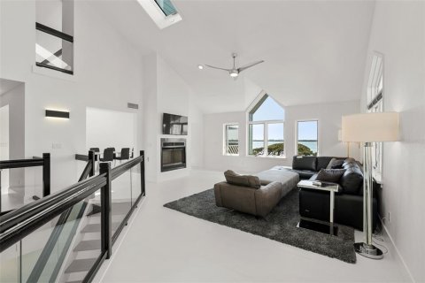 Condo in Bradenton, Florida, 3 bedrooms № 2396263 - photo 16