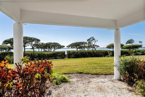 Condo in Bradenton, Florida, 3 bedrooms № 2396263 - photo 7