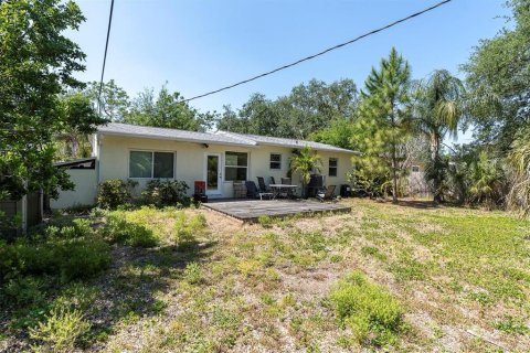 House in Saint Petersburg, Florida 3 bedrooms, 117.61 sq.m. № 1642154 - photo 11