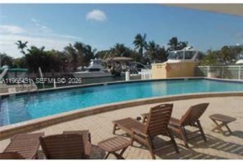 Copropriété à vendre à North Miami, Floride: 1 chambre, 74.97 m2 № 2091349 - photo 16