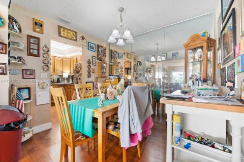 Condo in Cutler Bay, Florida, 2 bedrooms  № 1860910 - photo 5