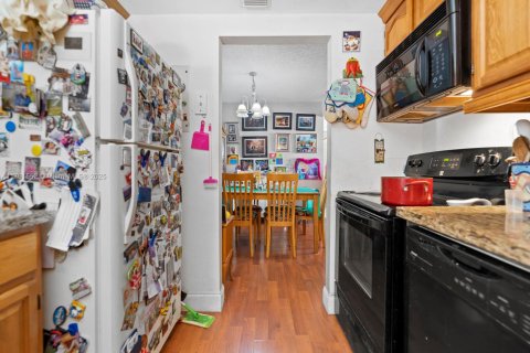 Condo in Cutler Bay, Florida, 2 bedrooms  № 1860910 - photo 4