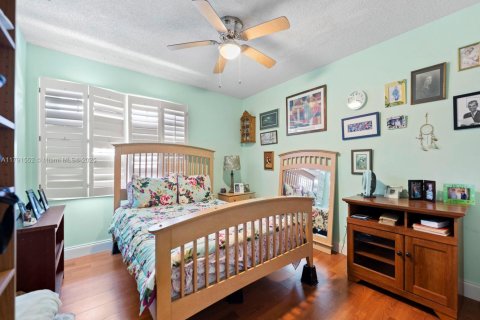 Condo in Cutler Bay, Florida, 2 bedrooms  № 1860910 - photo 9
