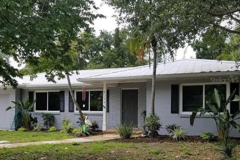 Casa en alquiler en Sarasota, Florida, 3 dormitorios, 139.35 m2 № 1655739 - foto 1