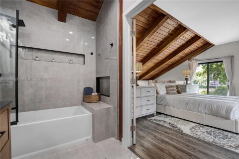 Adosado en venta en Pembroke Pines, Florida, 2 dormitorios, 118.64 m2 № 2058274 - foto 18