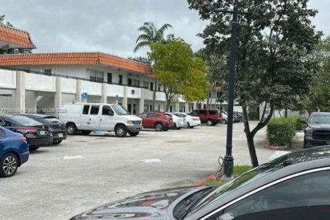 Condominio en alquiler en Margate, Florida, 1 dormitorio, 59.55 m2 № 1950260 - foto 12