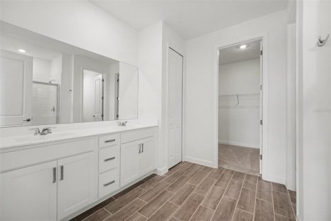 Villa ou maison à louer à Palm Bay, Floride: 4 chambres, 179.95 m2 № 2388244 - photo 15