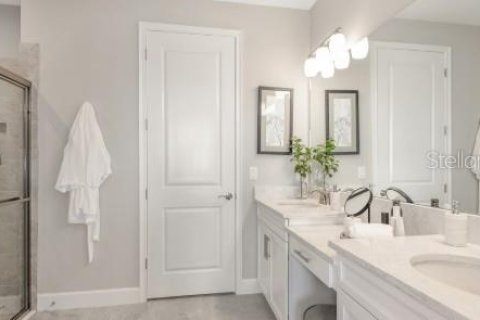 House in Sarasota, Florida 2 bedrooms, 142.42 sq.m. № 2096309 - photo 6