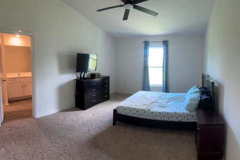 House in Port St. Lucie, Florida 3 bedrooms, 155.8 sq.m. № 2086719 - photo 4