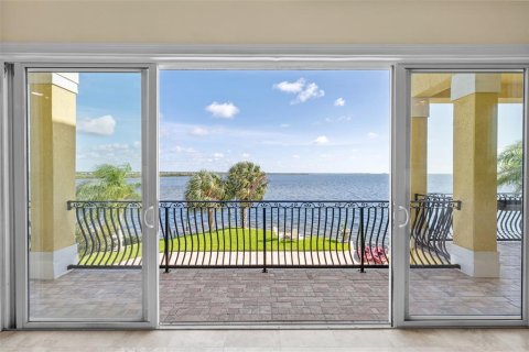 Casa en venta en Hernando Beach, Florida, 4 dormitorios, 447.42 m2 № 2314935 - foto 6