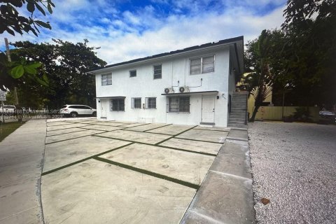 House in Miami, Florida 1 bedroom, 62.24 sq.m. № 1936907 - photo 14