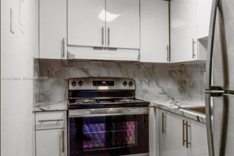 Condo à Miami, Floride, 2 chambres  № 2046122