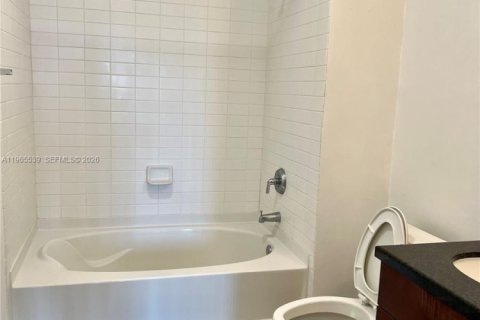 Condo in West Palm Beach, Florida, 1 bedroom № 2027086 - photo 22