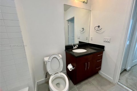 Condo in West Palm Beach, Florida, 1 bedroom № 2027086 - photo 21