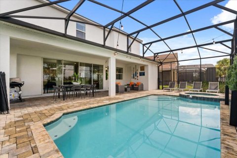 House in Kissimmee, Florida 9 bedrooms, 405.33 sq.m. № 2228272 - photo 2