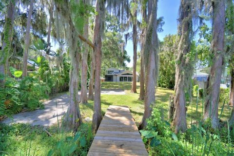 House in Land O' Lakes, Florida 3 bedrooms, 164.44 sq.m. № 1827875 - photo 12