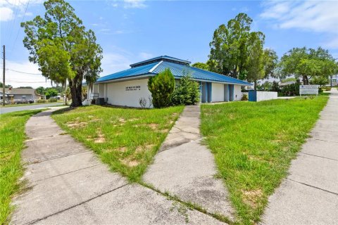 Commercial property in Lake Wales, Florida 307.51 sq.m. № 2197211 - photo 3