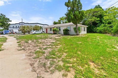 Commercial property in Lake Wales, Florida 307.51 sq.m. № 2197211 - photo 29