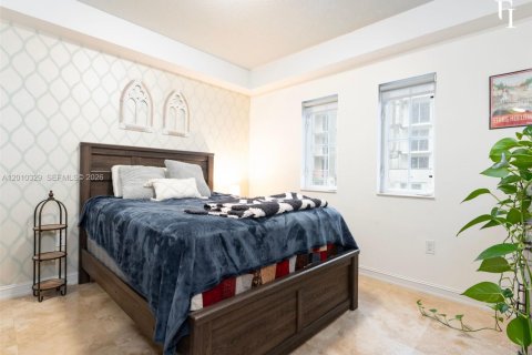 Condo in Coral Gables, Florida, 2 bedrooms  № 2076622 - photo 22