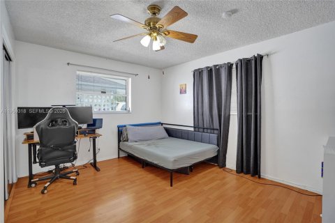 House in Tamarac, Florida 2 bedrooms, 146.69 sq.m. № 2030410 - photo 23