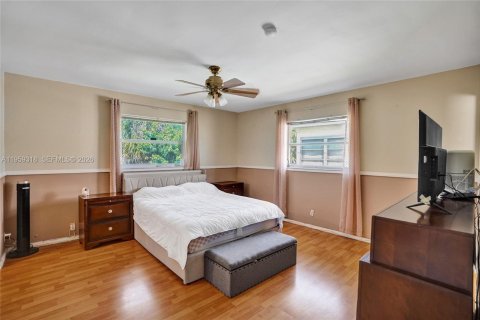 House in Tamarac, Florida 2 bedrooms, 146.69 sq.m. № 2030410 - photo 19