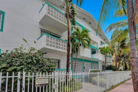 Condominio en venta en Miami Beach, Florida, 1 dormitorio, 65.03 m2 № 1979800 - foto 4