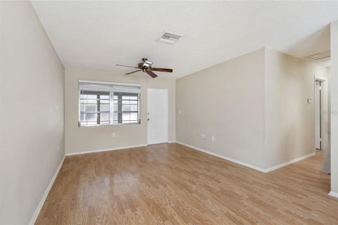 House in Bradenton, Florida 2 bedrooms, 80.36 sq.m. № 2202951 - photo 7