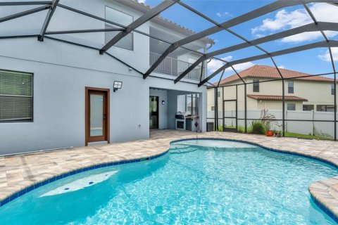 House in Land O' Lakes, Florida 6 bedrooms, 395.67 sq.m. № 2416478 - photo 15