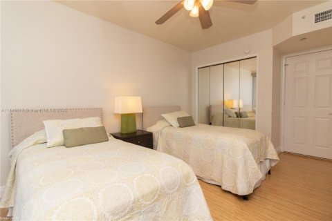 Condo in Sunny Isles Beach, Florida, 3 bedrooms  № 1864783 - photo 23