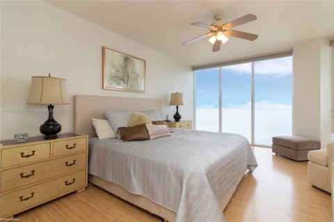 Condo in Sunny Isles Beach, Florida, 3 bedrooms  № 1864783 - photo 14