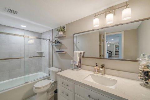 Condominio en alquiler en Sarasota, Florida, 2 dormitorios, 133.31 m2 № 1521950 - foto 27