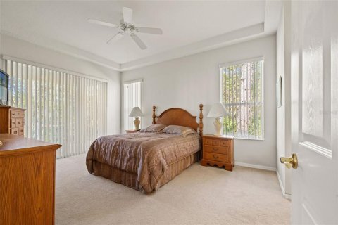 House in Weeki Wachee, Florida 2 bedrooms, 145.39 sq.m. № 2205128 - photo 25