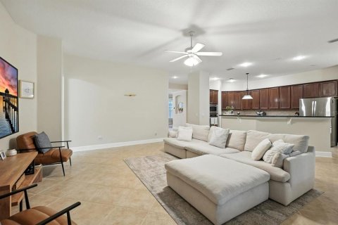 House in Palm Coast, Florida 3 bedrooms, 330.92 sq.m. № 1870933 - photo 5
