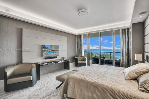 Condominio en venta en Bal Harbour, Florida, 3 dormitorios, 263.75 m2 № 2018542 - foto 10